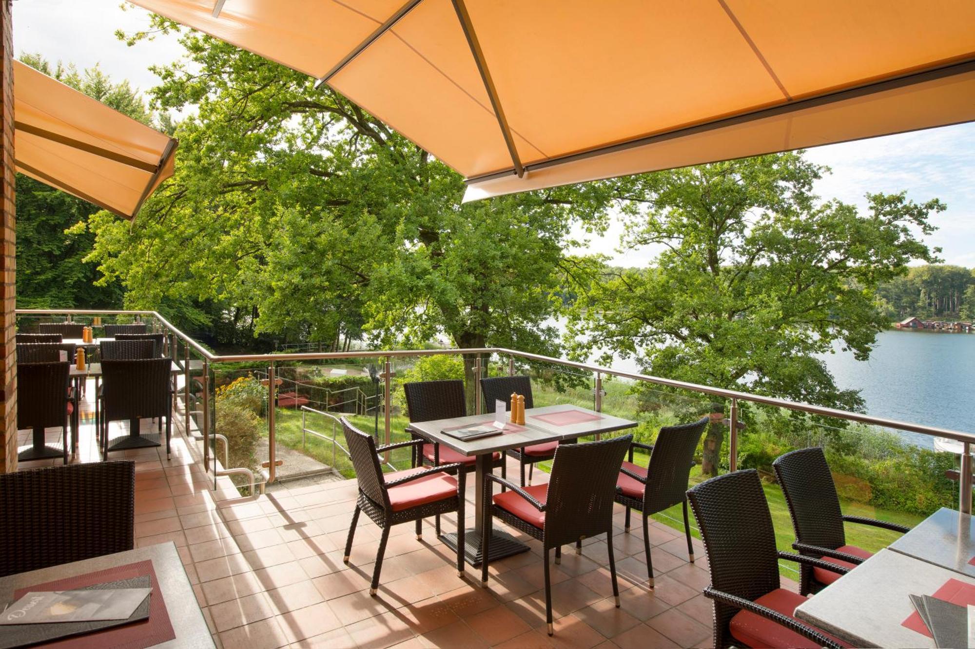 Seehotel Ichlim Sewekow ภายนอก รูปภาพ